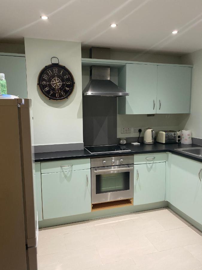 Stunning Marina Apartment Gosport Portsmouth Ngoại thất bức ảnh