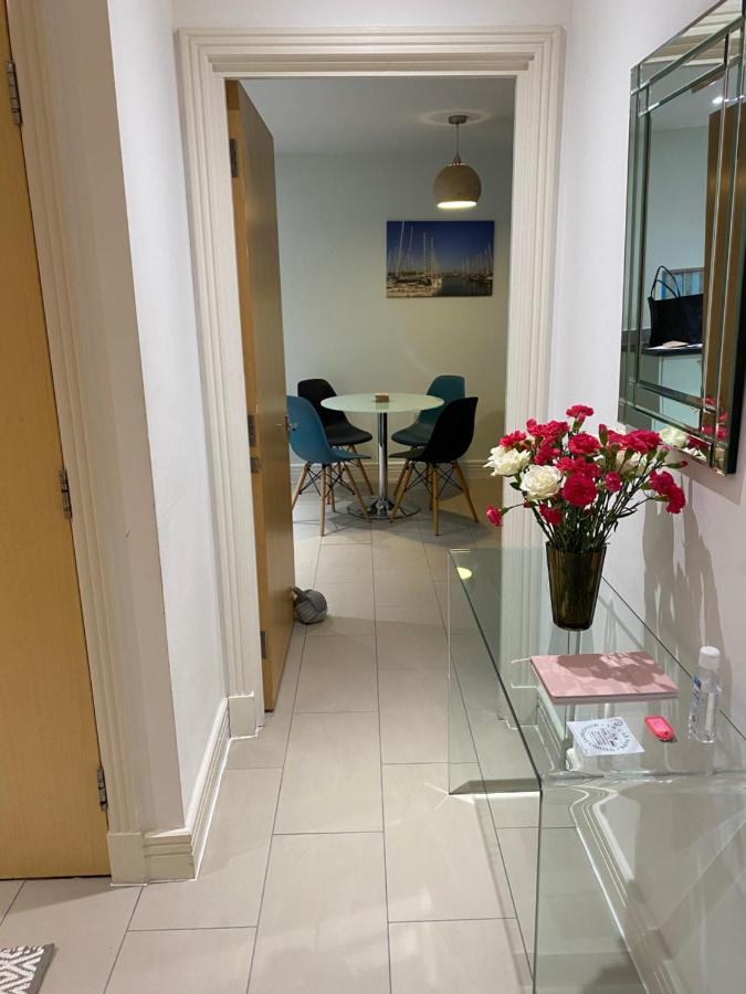 Stunning Marina Apartment Gosport Portsmouth Ngoại thất bức ảnh