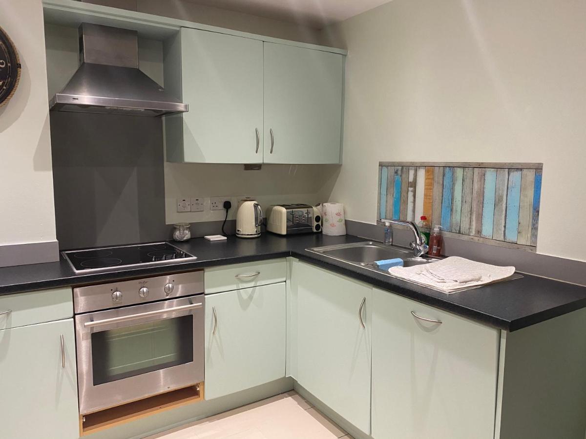 Stunning Marina Apartment Gosport Portsmouth Ngoại thất bức ảnh