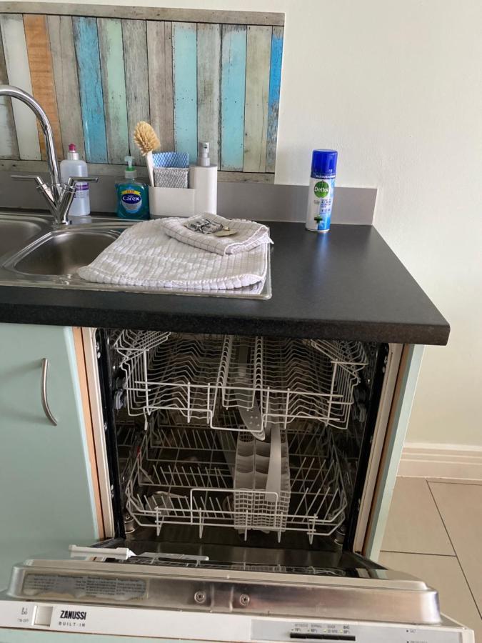 Stunning Marina Apartment Gosport Portsmouth Ngoại thất bức ảnh