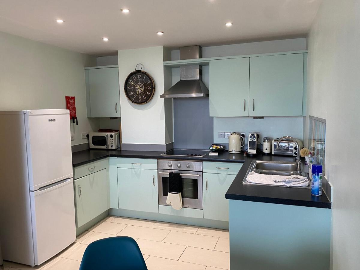Stunning Marina Apartment Gosport Portsmouth Ngoại thất bức ảnh