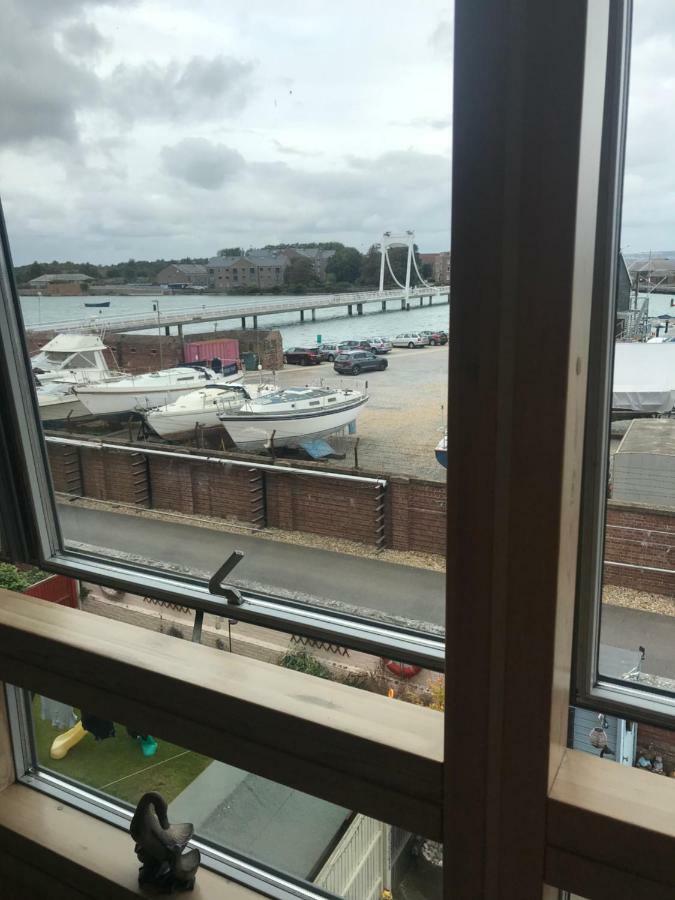 Stunning Marina Apartment Gosport Portsmouth Ngoại thất bức ảnh